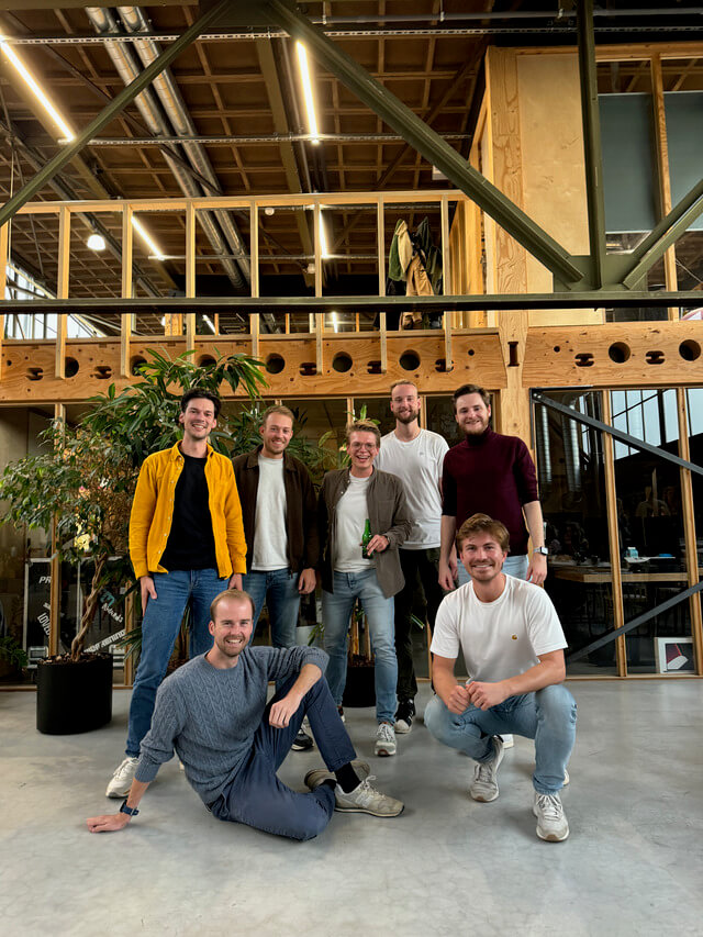 7 founders and people that work with Wolk at Stadstuin Werkspoorfabriek in Utrecht